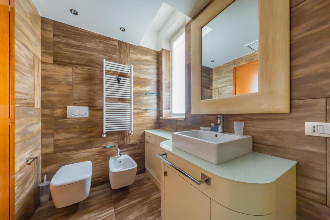 Cozy Apt - Corso Vercelli & Conciliazione M1 Milan Exterior photo